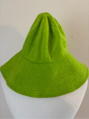 Mudd Vintage Y2K Girlhood Core Beach Lime Green Soft Terrycloth Bucket Hat 
O/S